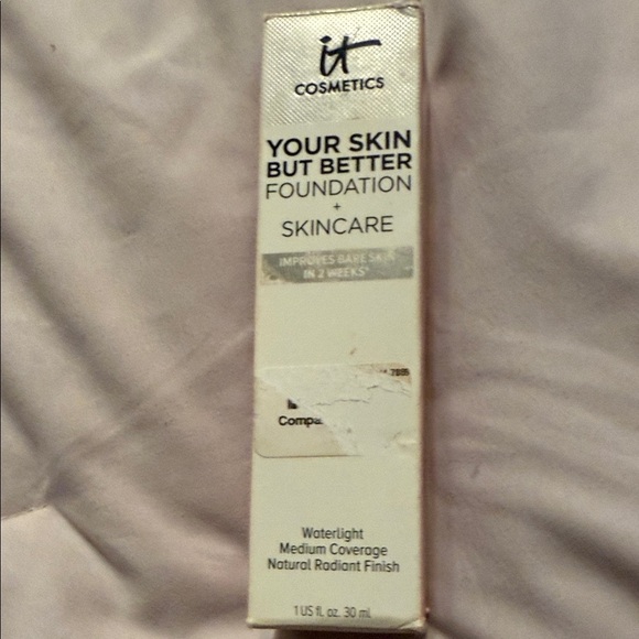 IT Cosmetics Your Skin But Better Foundation - Waterlight medium coverage Natura - Picture 5 of 8